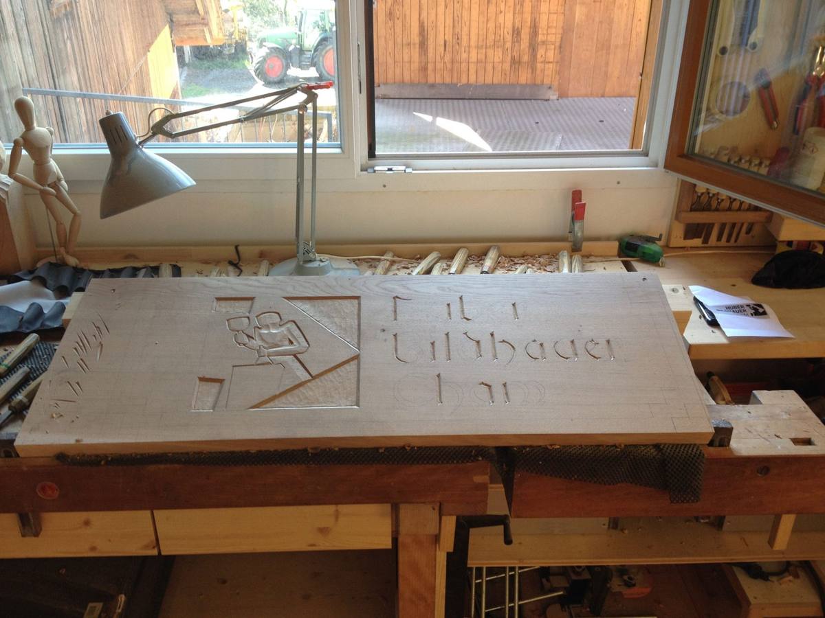 Schild in Arbeit