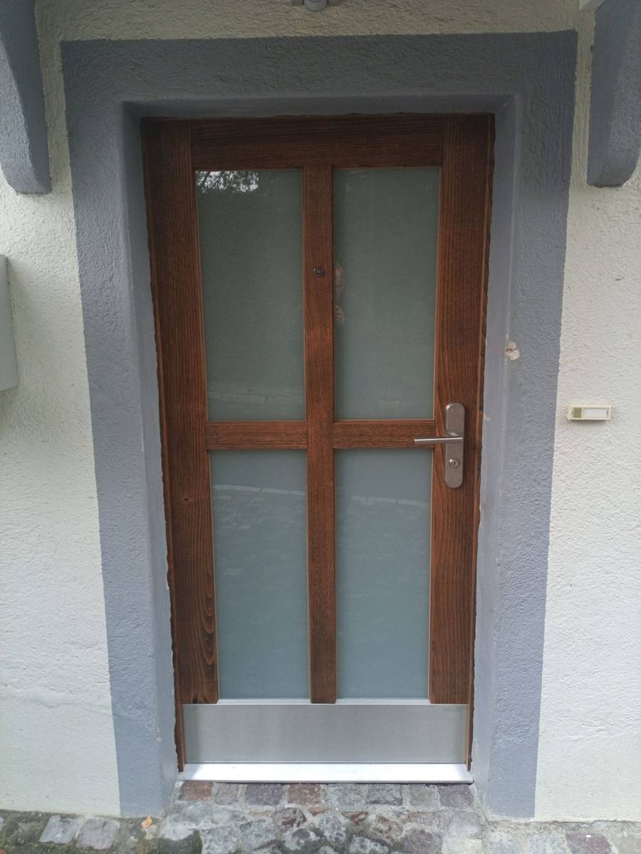 Haustüre aus Holz