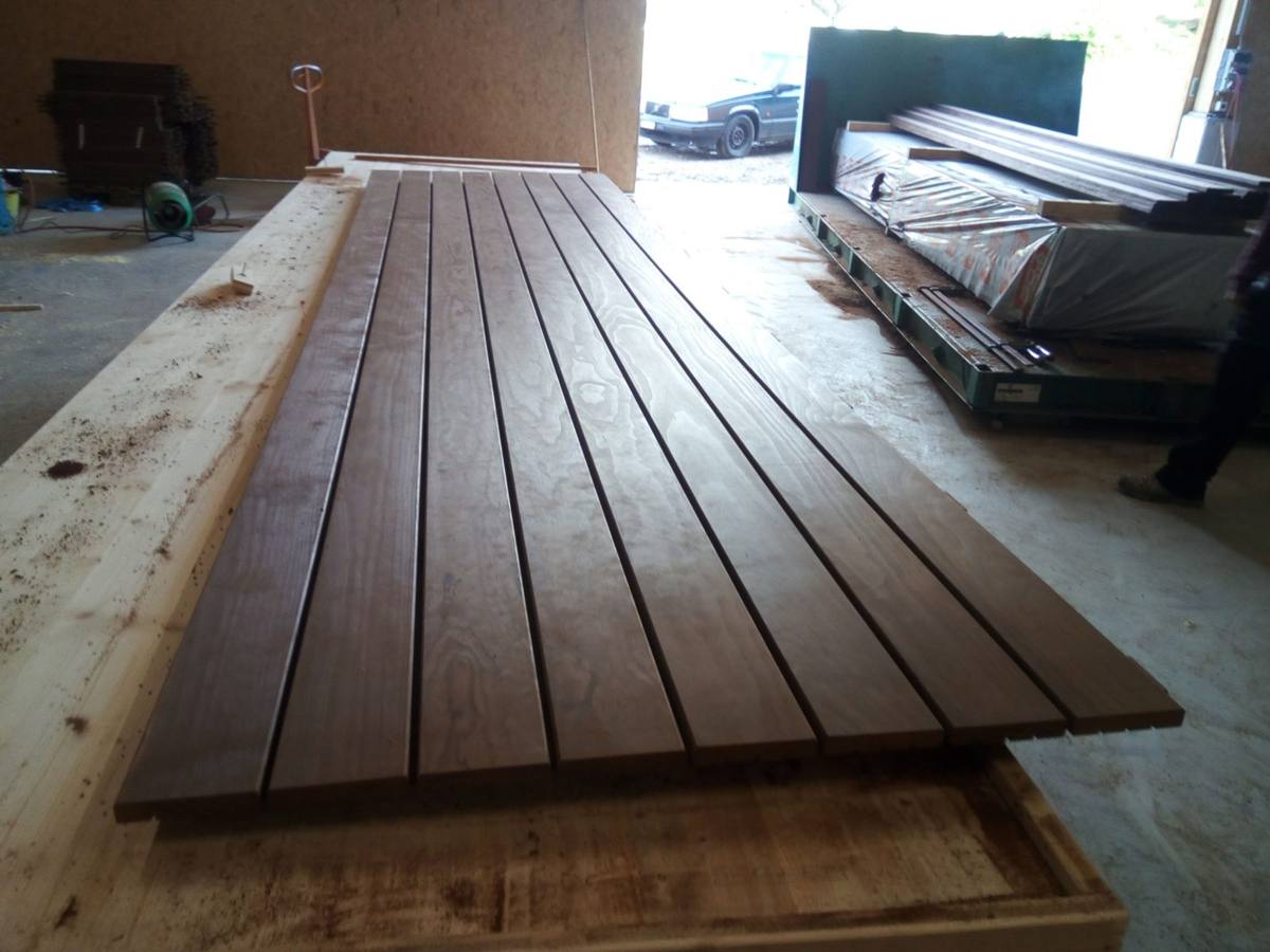Fertige Terrassenelemente in der Werkstatt