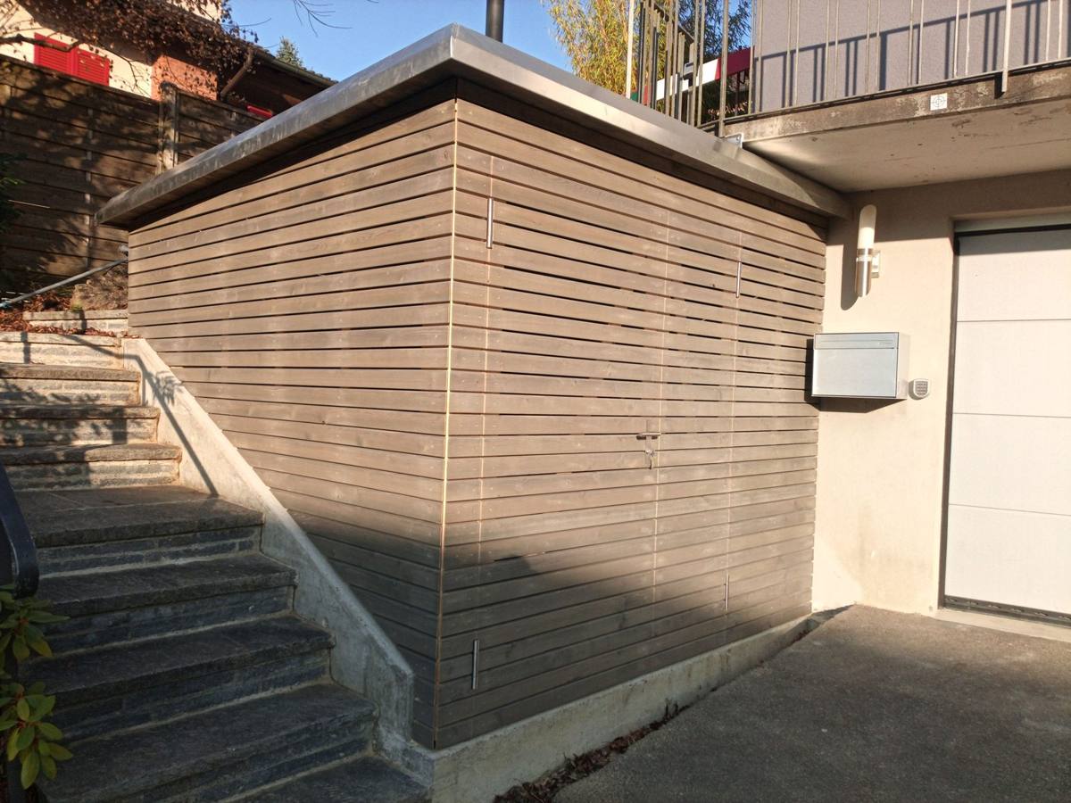 Velogarage mit Holzlatten-Fassade